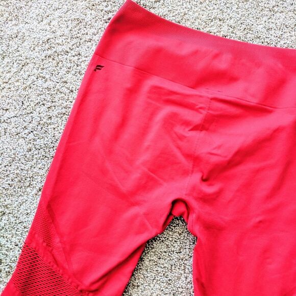 ⭐NWOT Red Fabletics Powerhold Compression Leggings⭐ - Picture 8 of 12